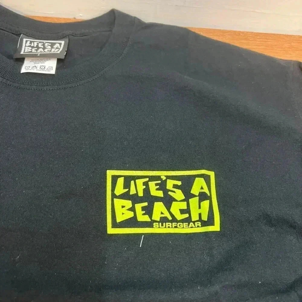 Life's a Beach Shirt Large new no tags
Black - Picture 6 of 10